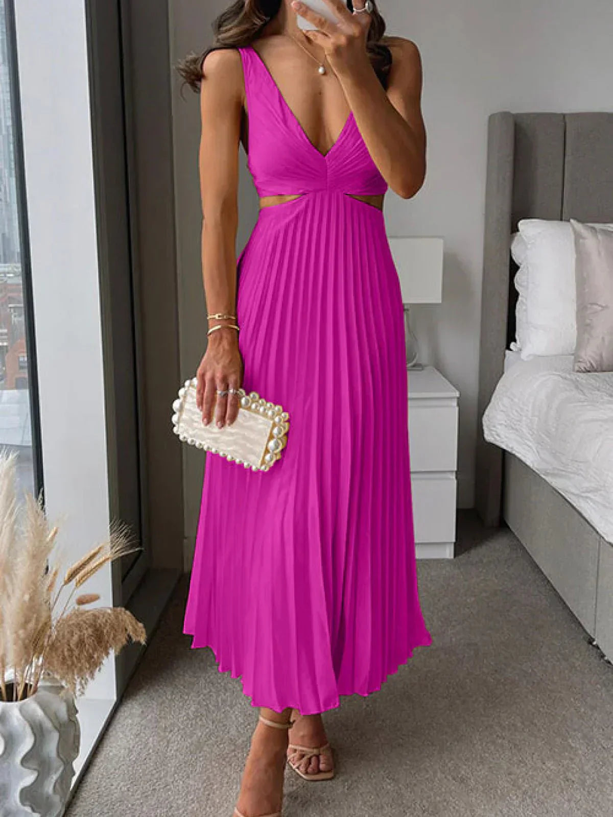 Benedykta – Sukienka midi z eleganckim wycięciem w talii